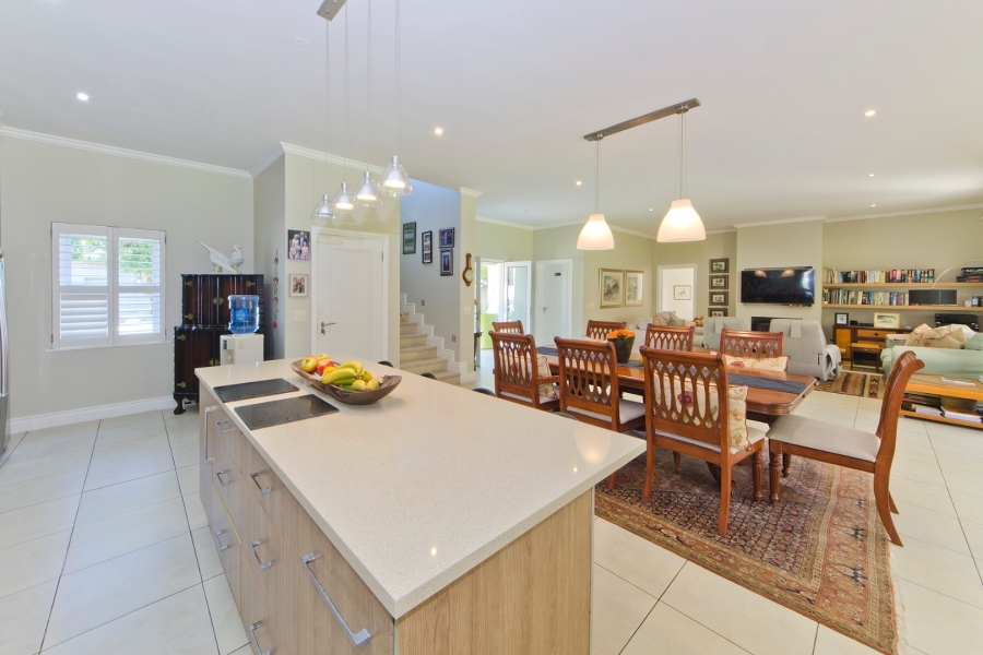 4 Bedroom Property for Sale in Leisure Isle Western Cape